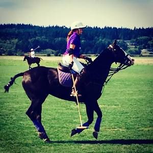 Meet your Posher, Paulina